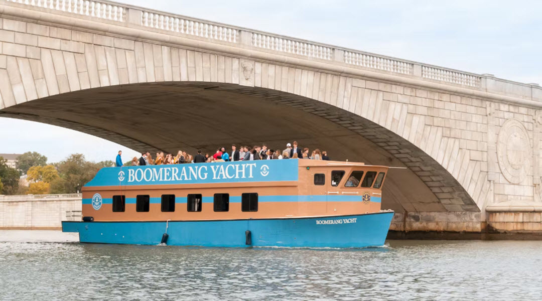 Boomerang Party Yacht