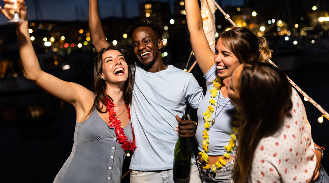 Corporate Party On A Party Yacht Corporate Party On A Party Yacht